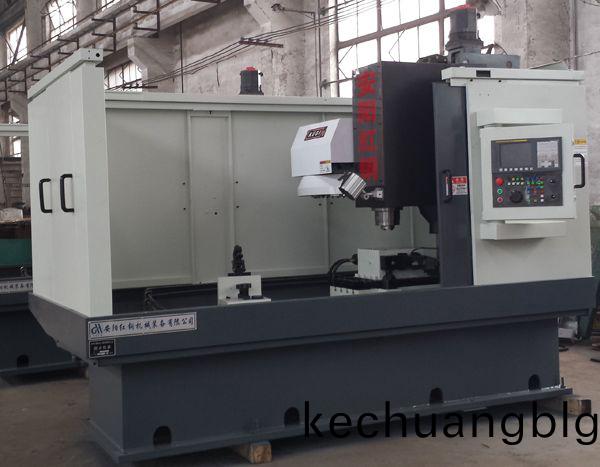 前軸(zhou)鎖(suo)銷孔專用(yong)加工